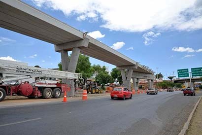 La vialidad se proyectó para ir del puente de Quebradilla a la Calzada CNC ■ foto: la jornada zacatecas