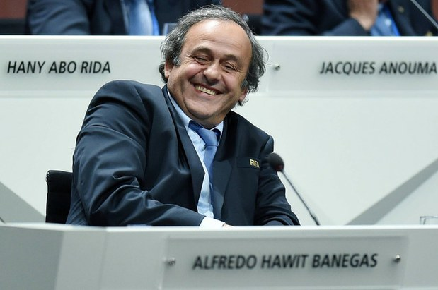 El presidente de la Unión de Asociaciones de Futbol Europeas (UEFA), Michel Platini, en imagen del pasado el 29 de mayo, cuando fue reelegido Joseph Blatter. Foto Xinhua