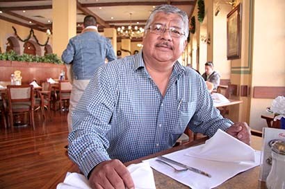 Jorge Luis Chavira Sánchez, quien ejerce la abogacía y la docencia en Derecho en la UAZ desde hace 30 años ■ foto: La Jornada Zacatecas