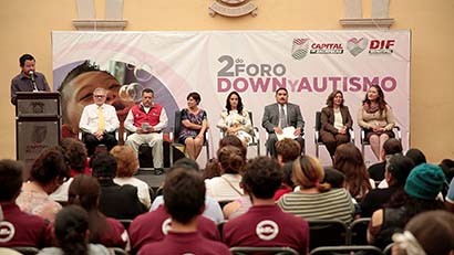 Inició el segundo Foro para Personas con Autismo y Síndrome de Down, organizado por el DIF de la capital ■ foto: MIGUEL áNGEL NúÑEZ