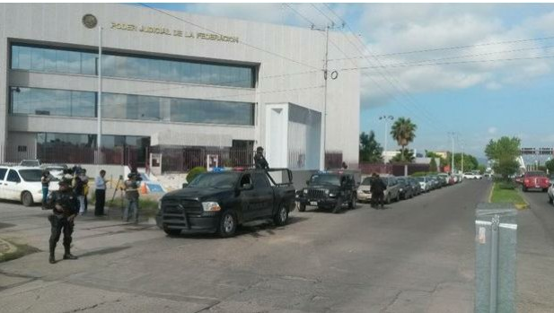 El ex gobernador de Aguascalientes sigue internado en el Cereso de esa capital, hasta este momento no se ha depositado el pago de la fianza. Foto: La Jornada