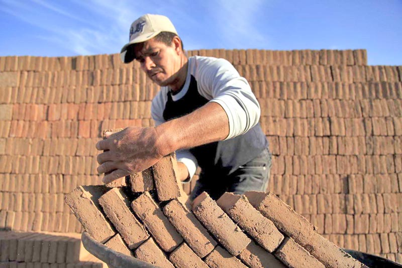 El terreno para que ladrilleros sean reubicados se localiza en La Zacatecana, informan autoridades ■ foto: la jornada zacatecas