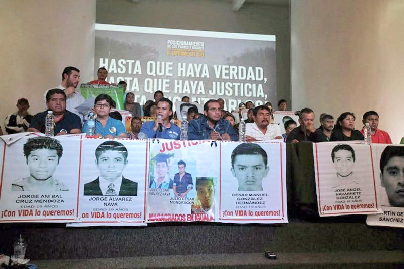 Familiares de los jóvenes desaparecidos fijaron su postura luego de conocer el estudio ■ foto: La Jornada Zacatecas