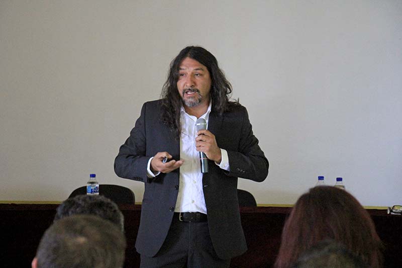 Luís Carlos Narváez, director de la Maestría en Desarrollo Alternativo, Sostenible y Solidario de la Universidad Nacional a Distancia de Colombia ■ foto: ernesto moreno