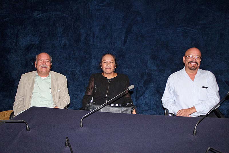 Organizadores del evento durante el anuncio en conferencia de prensa ■ FOTO: LA JORNADA ZACATECAS