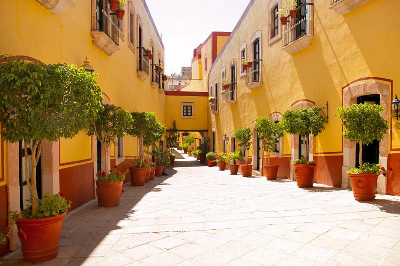 Recientemente se dio a conocer que el Issstezac ya valuó esos inmuebles con la intención de ponerlos a la venta. Aspecto del hotel Mesón de Jobito ■ FOTO: LA JORNADA ZACATECAS