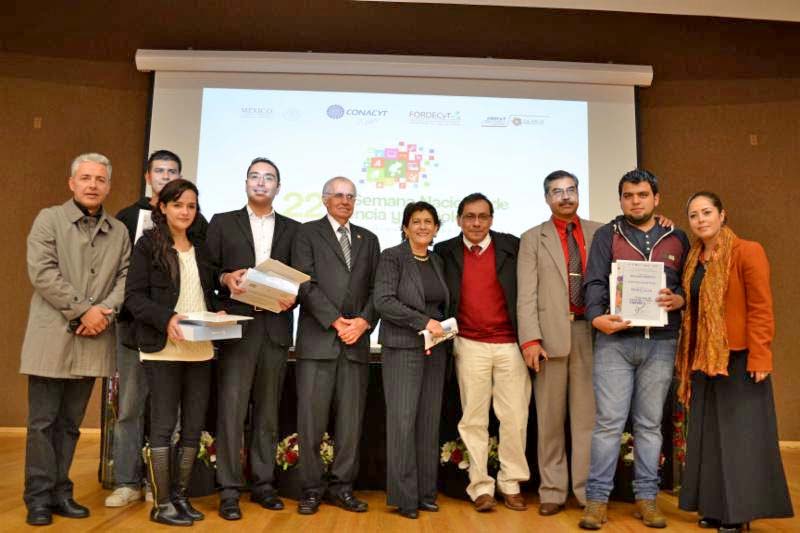 La directora del Consejo Zacatecano de Ciencia, Tecnología e Innovación, Gema Mercado (centro), en la clausura de actividades ■ FOTOS: ANDRÉS SÁNCHEZ