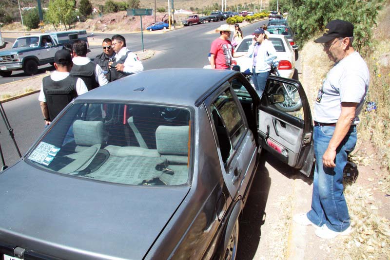 Imagen de archivo de atención policiaca a un reporte de robo de autopartes ■ FOTO: LA JORNADA ZACATECAS