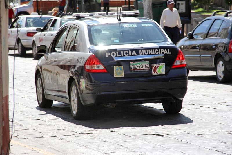 La Policía Preventiva realiza patrullajes en colonias de la periferia ■ FOTO: LA JORNADA ZACATECAS