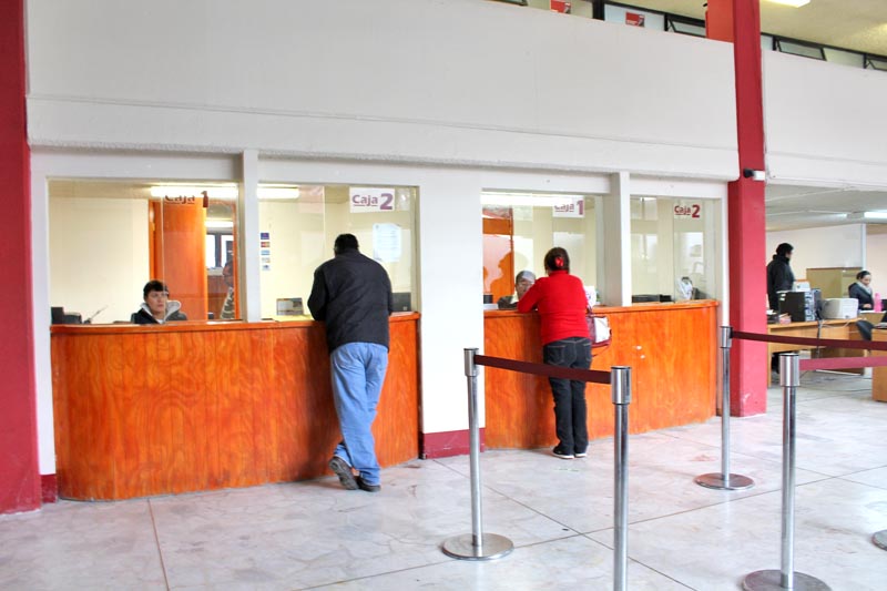 Habrá guardias en cajas de la Tesorería y Panteones ■ FOTO: LA JORNADA ZACATECAS
