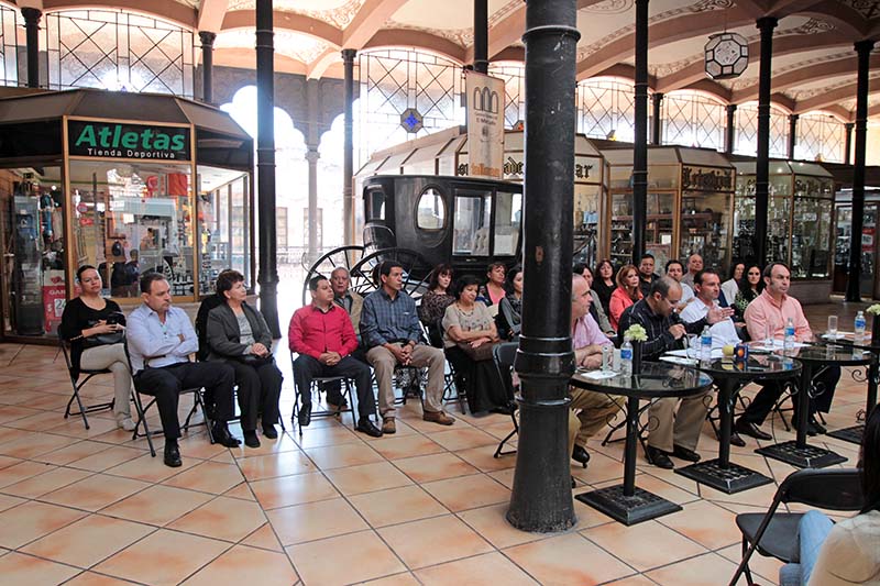 La Asociación de Locatarios del Mercado González Ortega ofreció una conferencia de prensa ■ foto: ernesto moreno