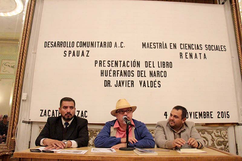 La presentación de Huérfanos del Narco en el Foyer del Teatro Fernando Calderón ■ foto: ernesto moreno