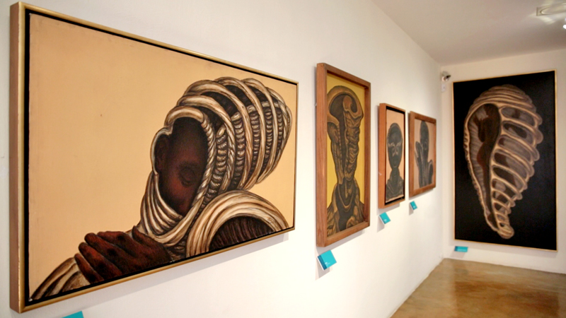 Actualmente se exhiben en el Museo Zacatecano 64 piezas entre las que se encuentran dibujos a lápiz, oleos, técnicas mixtas, y una serie que el llamó Cajas Africanas y obras de sus caracoles ■ FOTOS: MIGUEL ÁNGEL NÚÑEZ