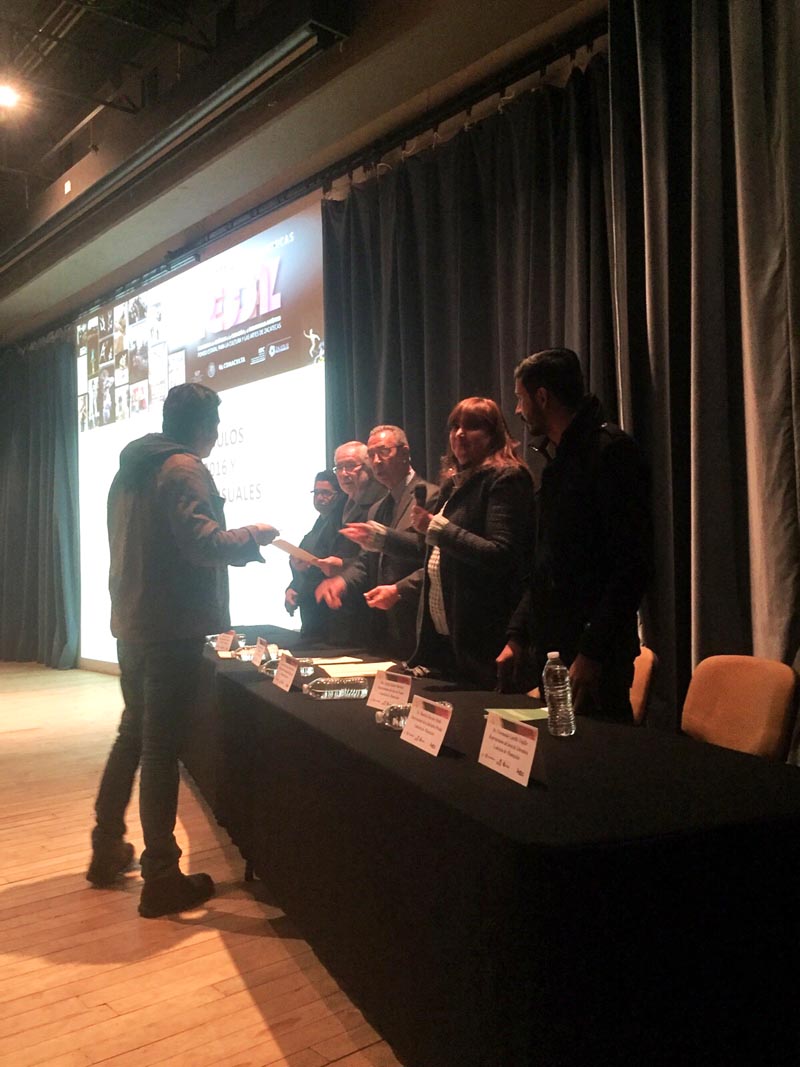 La entrega de apoyos se realizó en el museo Manuel Felguérez, este viernes ■ foto: la jornada zacatecas
