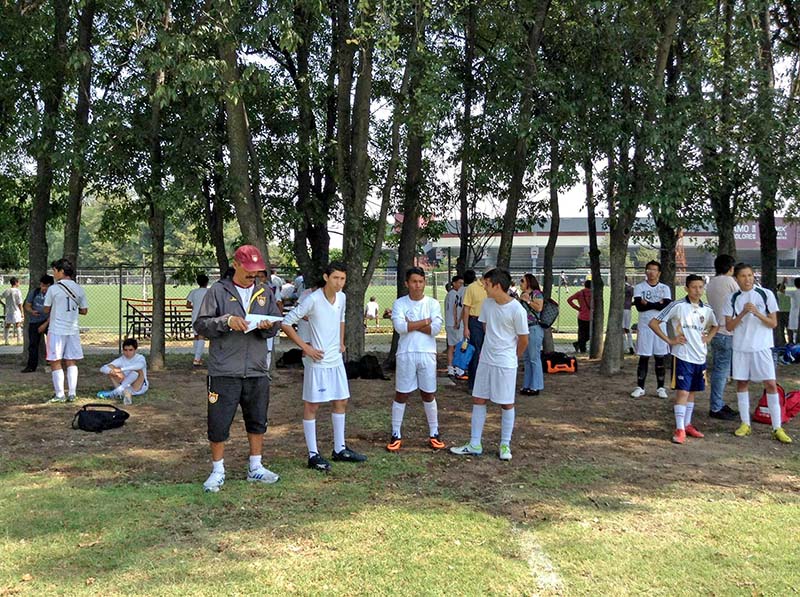 A las prácticas futbolísticas acudieron más de 200 jovencitos ■ FOTO: FACEBOOK MINEROS FC ZACATECAS