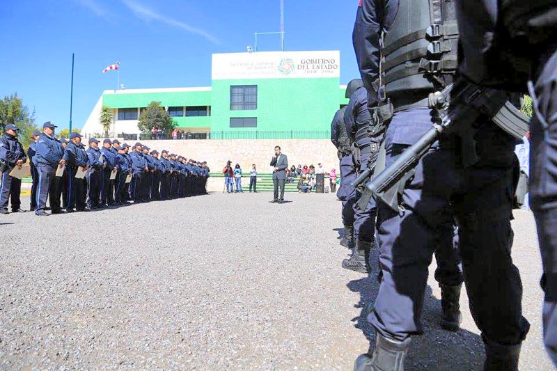 A lo largo del año continuarán los operativos y despliegues policiacos en los barrios y comunidades ■ FOTO: LA JORNADA ZACATECAS