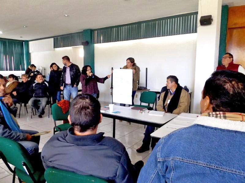Abordaron temas tales como factores de riesgo familiares que implican los embarazos de los adolescentes, pubertad y el proceso de la vida humana ■ FOTO: LA JORNADA ZACATECAS
