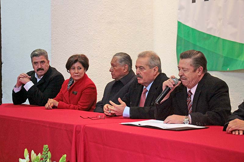 Emitió este viernes el Partido Revolucionario Institucional su convocatoria para elegir candidato a gobernador del estado ■ foto: ernesto moreno