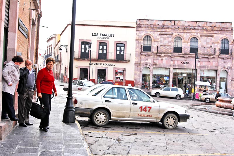 Se busca que concesionarios y choferes tengan un mejor control de las unidades ■ FOTO: ANDRÉS SÁNCHEZ