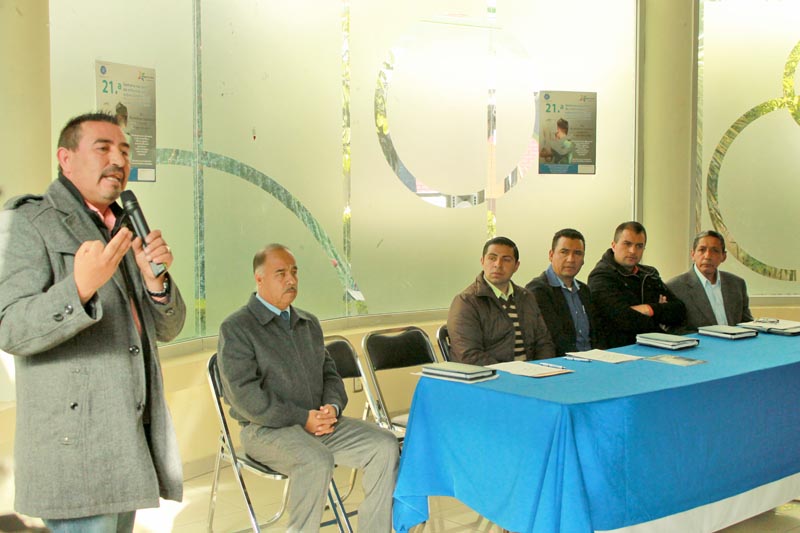 El director del Centro de Integración Juvenil estuvo en el anuncio de la 21 Semana Nacional de Información sobre el Alcoholismo, organizada por AA ■ foto: rafael de santiago