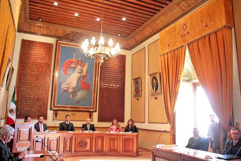 El gobernador estuvo presente en la primera sesión del periodo ordinario del Tribunal Superior de Justicia de Zacatecas ■ foto: ernesto moreno
