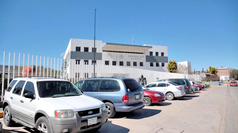 Reportan oleada de despidos de trabajadores en delegaciones como Profeco, Semarnat, Conagua, la Secretaría de Trabajo y Previsión Social y otras ■ FOTO: MIGUEL ÁNGEL NÚÑEZ