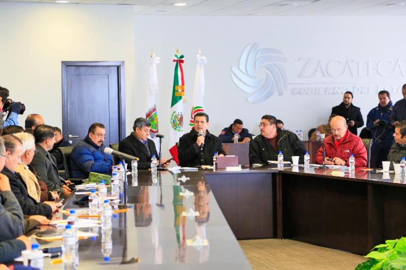 El gobernador encabezó reunión con autoridades estatales, federales y de algunos municipios ■ FOTO: LA JORNADA ZACATECAS