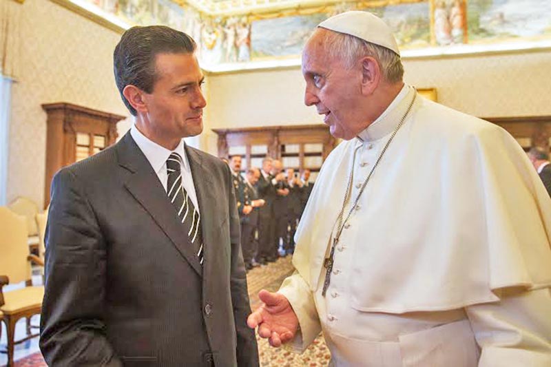 El Papa Francisco en su encuentro con el presidente Enrique Peña Nieto ■ FOTO: LA JORNADA ZACATECAS