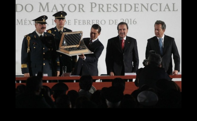 Ceremonia conmemorativa del Día del Estado Mayor Presidencial en la que el presidente Enrique Peña entregó reconocimientos. Foto: José Antonio López