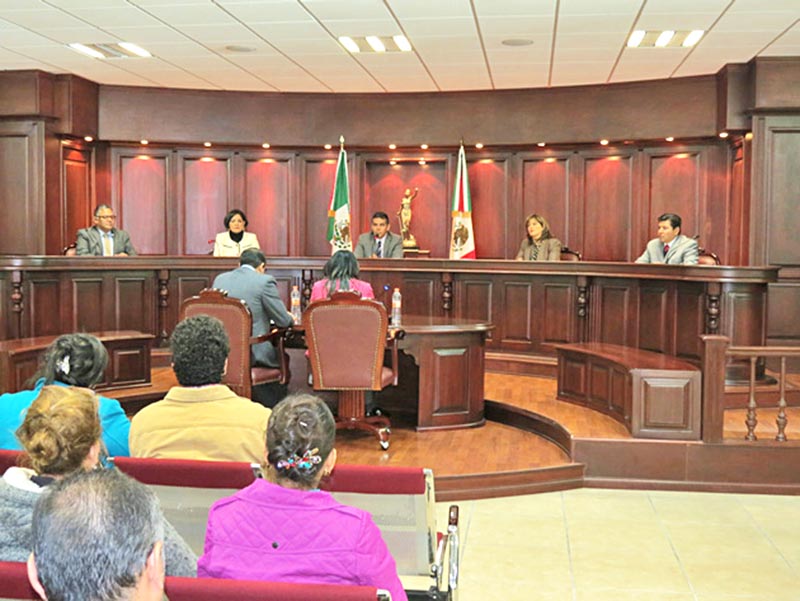 Sesión del Tribunal de Justicia Electoral del Estado de Zacatecas ■ fotos: la jornada zacatecas