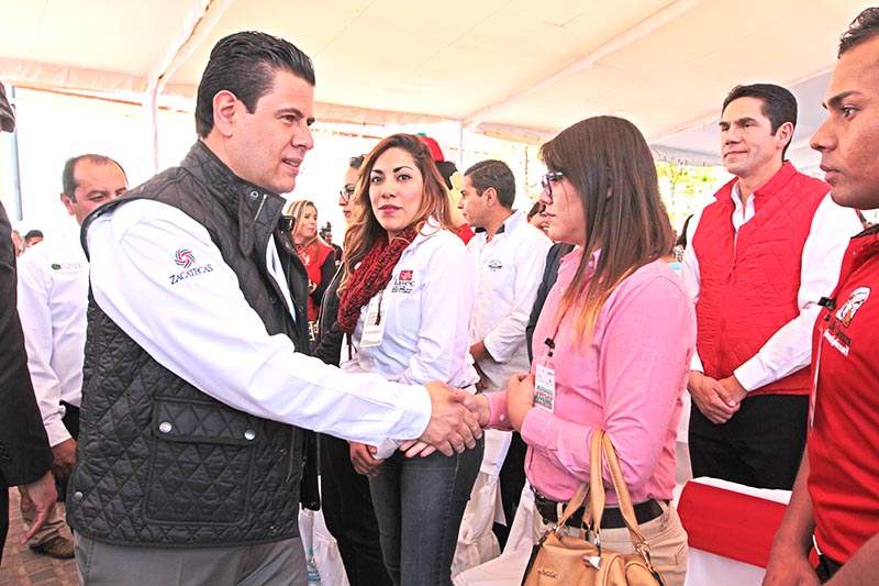El gobernador Miguel Alonso acudió este jueves al municipio de Guadalupe, donde inauguró la Feria del Empleo ■ FOTO: ERNESTO MORENO