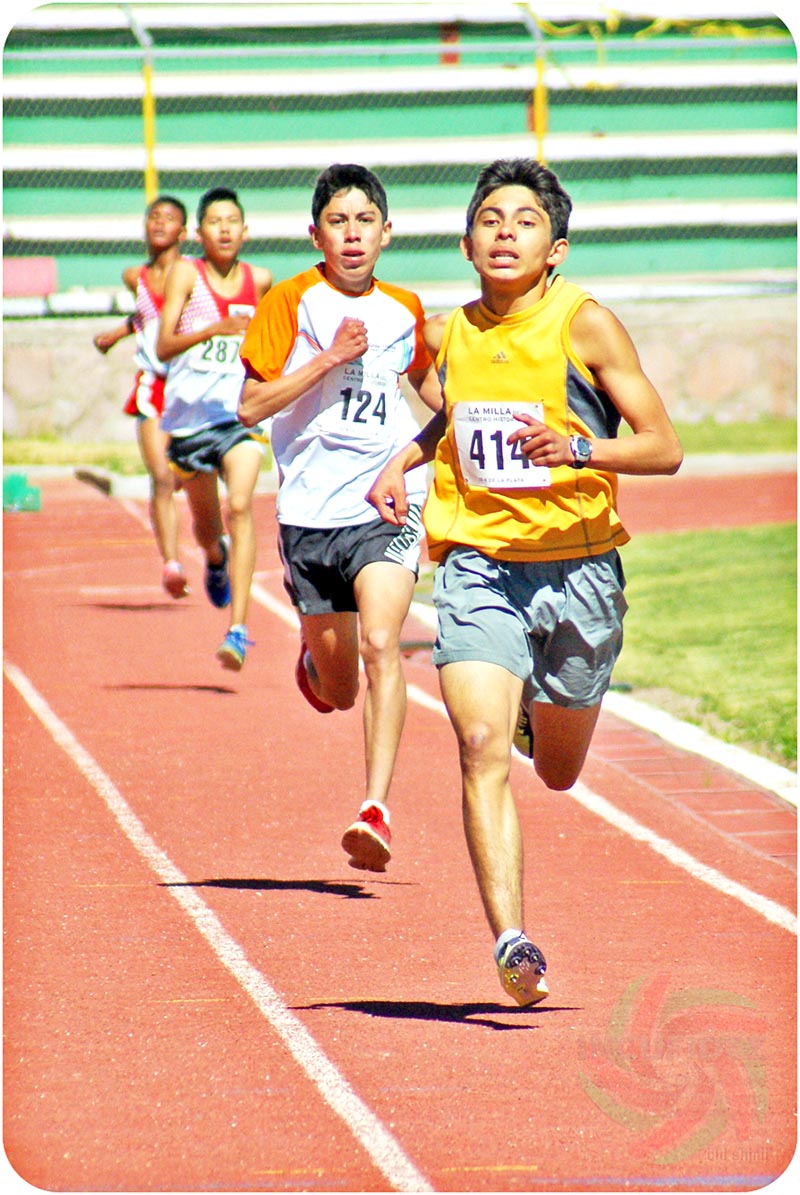 Por costumbre, las competencias de atletismo se realizan en el Estadio Francisco Villa de la capital zacatecana ■ FOTO: LA JORNADA ZACATECAS