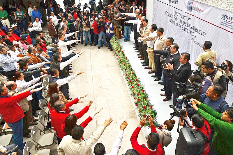 Se creó y tomó protesta a los integrantes del Consejo de Desarrollo Agrario de Zacatecas, que es la instancia número 11 de este tipo que se conforma en México ■ FOTO: LA JORNADA ZACATECAS