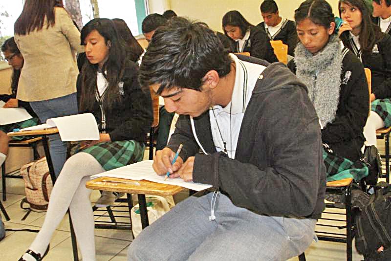 La evaluación estuvo dirigida a estudiantes del último grado de bachillerato ■ foto: la jornada zacatecas