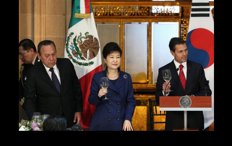 Visita oficial de la presidenta de Corea del Sur, Park Geun-hey a México. Imagen de este lunes. Foto María Meléndrez Parada