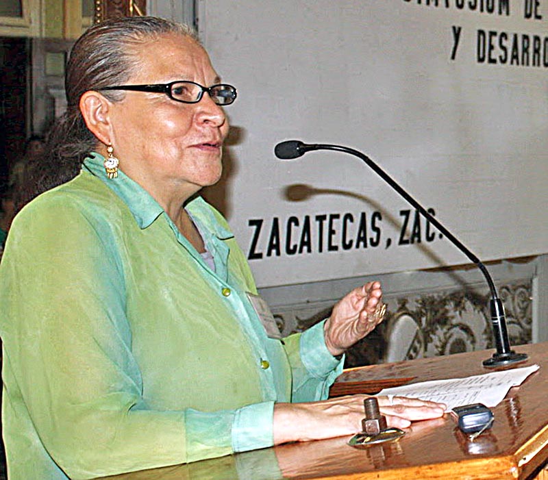La docente Alejandra Moreno García, de la Unidad Académica de Ciencias Biológicas, anunció que el evento se realizará en ese plantel ■ foto: la jornada zacatecas