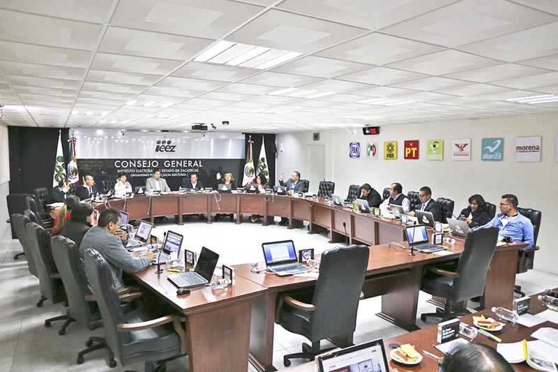 Aspecto del trabajo realizado por el Consejo General del IEEZ ■ foto: la jornada zacatecas