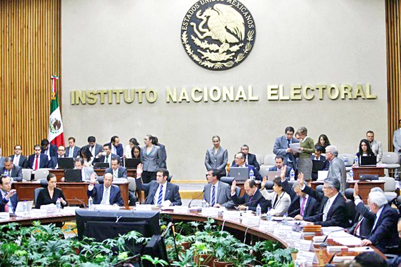 El Consejo General del INE realizó una sesión extraordinaria ■ FOTO: LA JORNADA ZACATECAS