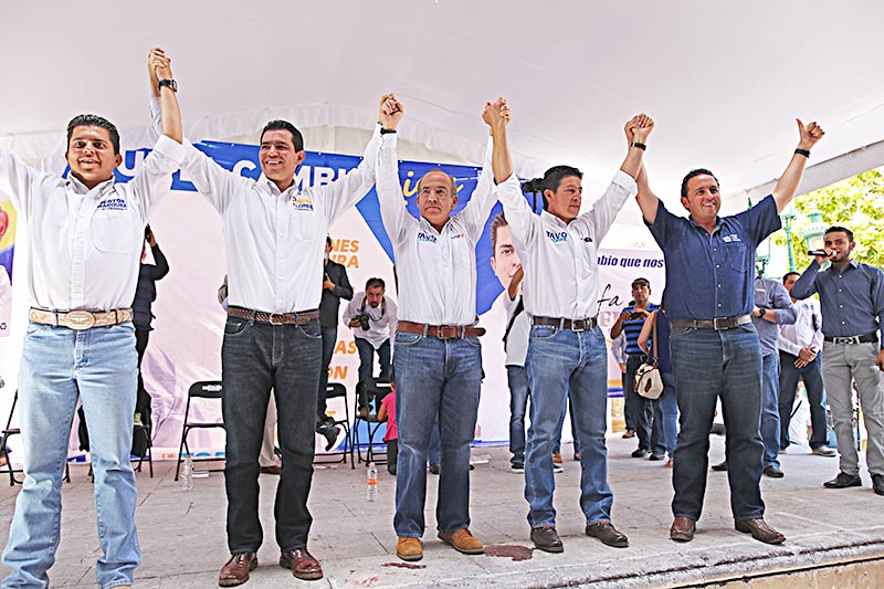 Felipe Calderón estuvo en el municipio de Jerez en un acto de campaña con Rafael Flores Mendoza ■ foto: andrés sánchez