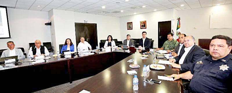 El gobernador del estado sostuvo reunión de trabajo con el Grupo de Coordinación Local, a propósito de las próximas elecciones del 5 de junio ■ foto: LA JORNADA ZACATECAS