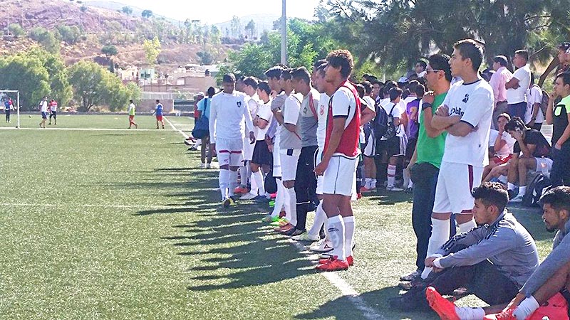 Jugadores que asistieron a la visoría, realizada en la Unidad Deportiva Benito Juárez ■ foto: mineros fc zacatecas