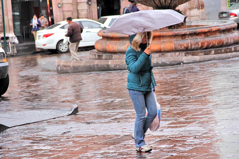 Para los próximos días la Conagua registra potencial de lluvias y lloviznas ligeras ■ fotos: la jornada zacatecas