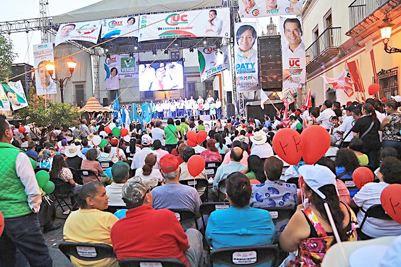 Alejandro Tello Cristerna concluyó sus actividades de campaña en municipios ■ FOTO: LA JORNADA ZACATECAS