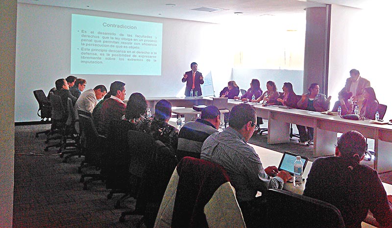 Integrantes del Instituto de la Defensoría Pública del Estado de Zacatecas reciben constante capacitación ■ FOTO: LA JORNADA ZACATECAS