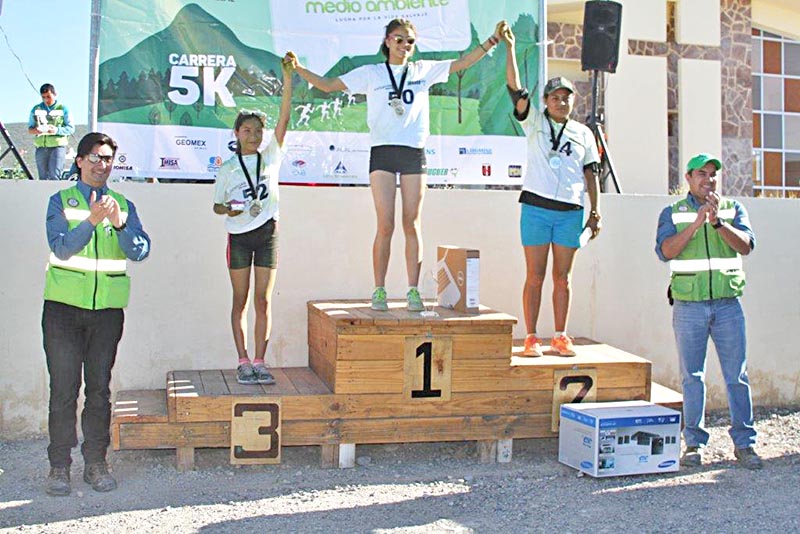 Se premiaron los tres primeros lugares de distintas categorías ■ FOTO: LA JORNADA ZACATECAS