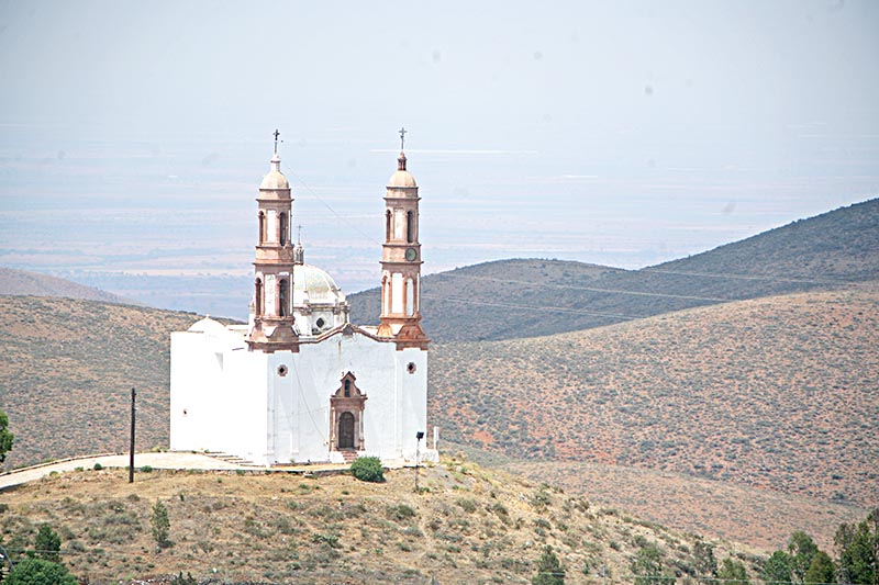 El Templo del Calvario fue clausurado debido a los desprendimientos registrados en la bóveda a causa de la humedad. Aspecto del inmueble ■ foto: la jornada zacatecas