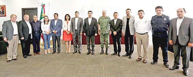 El gobernador Migue Alonso Reyes presidió la reunión del Grupo de Coordinación Local (GCL) ■ FOTO: LA JORNADA ZACATECAS