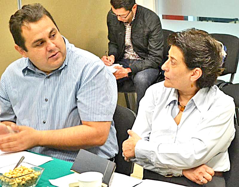 El rector electo, Antonio Guzmán Fernández y la titular del Cozcyt, Gema Mercado Sánchez, encabezaron el encuentro ■ foto: la jornada zacatecas
