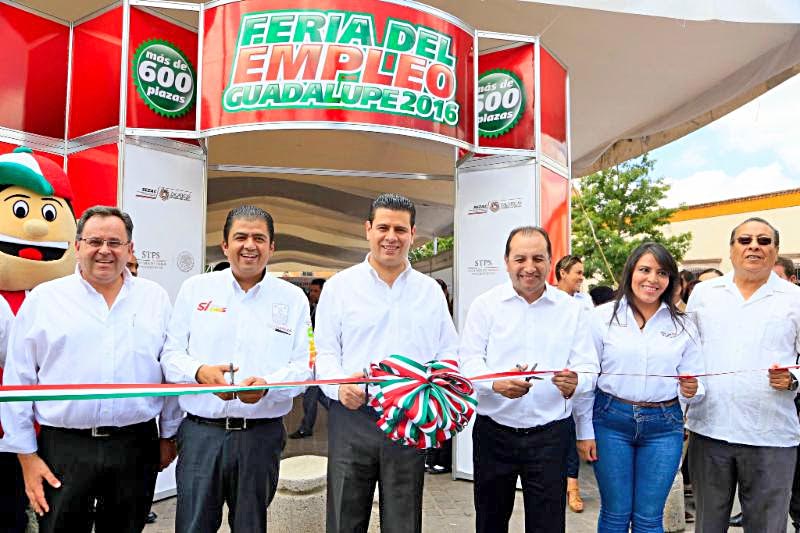 El gobernador encabezó la ceremonia del corte inaugural del listón ■ FOTO: LA JORNADA ZACATECAS