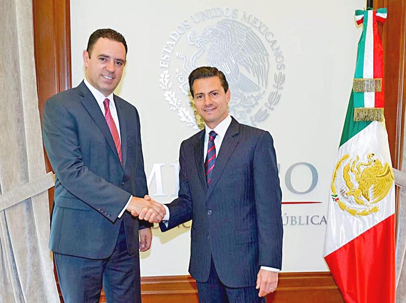 El gobernador electo, Alejandro Tello, y el presidente de México, Enrique Peña ■ foto: la jornada zacatecas